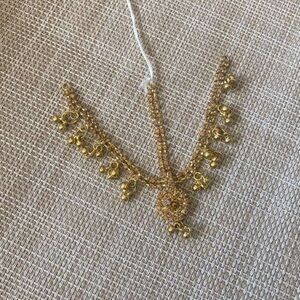 Girls' Gold-Tone Crystal Fringe Hair Accessory matta patti